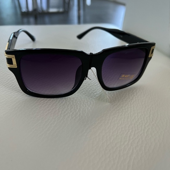 Designer women  sun glasses - Picture 2 of 6